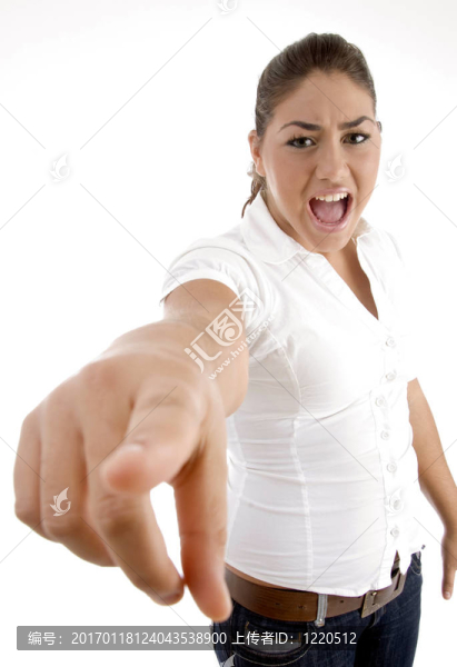 女人指著喊