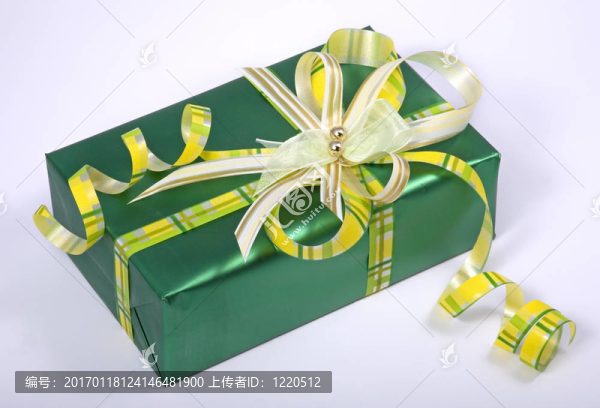 帶絲帶和弓的禮品盒