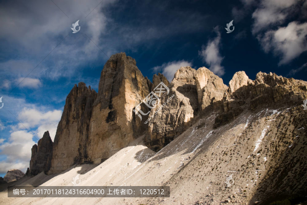 Tre,Cime,di拉瓦萊多