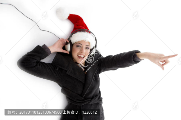 帶圣誕帽的女人的高視角