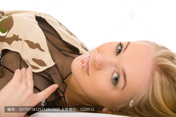 金發(fā)女人