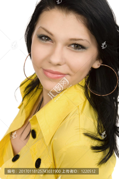 黑發(fā)女人