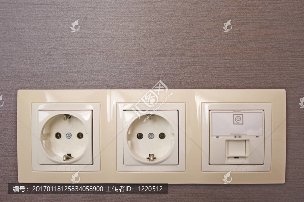 電插座