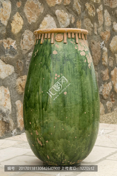 綠色裝飾容器
