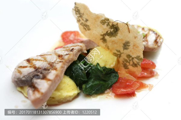 飾魚盤