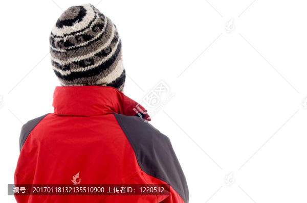 冬季帽子里的年輕人的背部姿勢(shì)