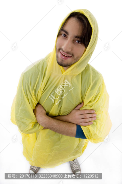 人穿雨衣的高視角觀
