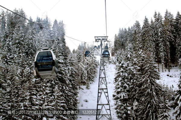 高山滑雪纜車