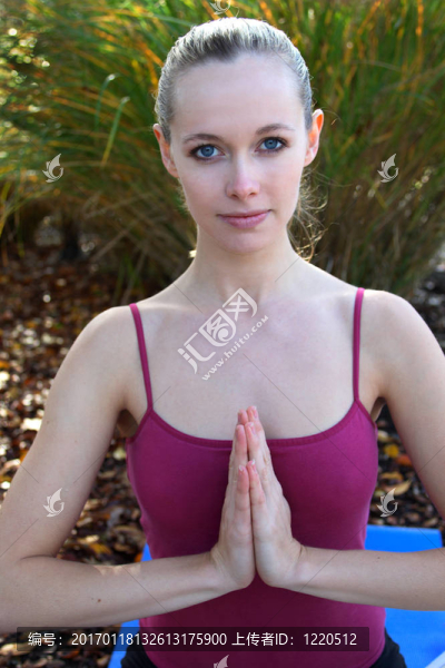 健身的肖像-匯圖網(wǎng) www.fosd68.com 健身的肖像