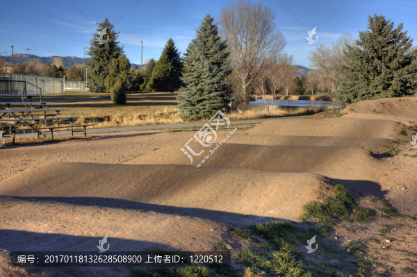 競(jìng)速小輪車賽道-匯圖網(wǎng) www.fosd68.com 競(jìng)速小輪車賽道