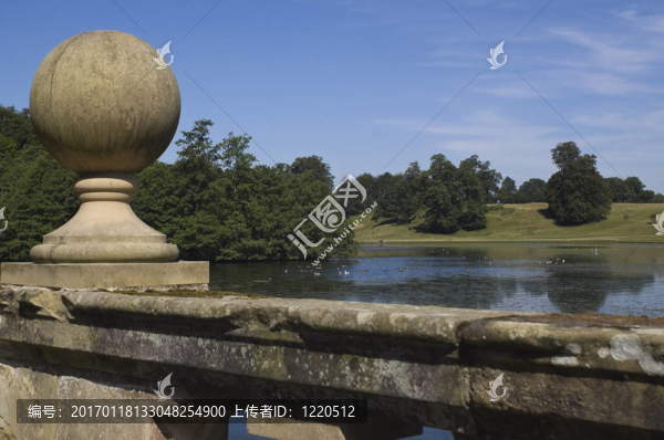 英國(guó)鄉(xiāng)村花園
