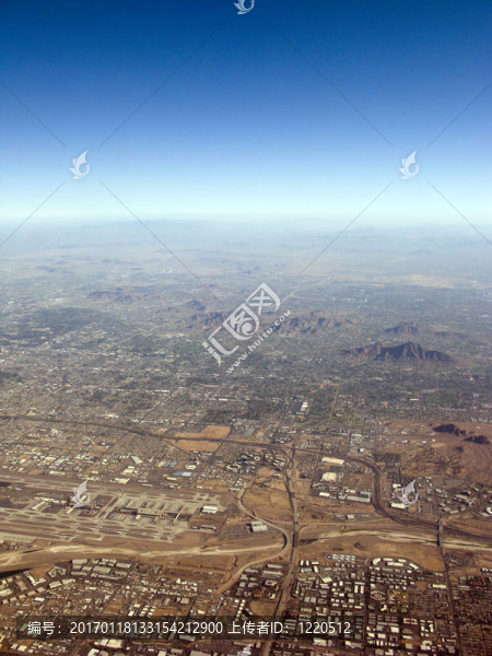 菲尼克斯AZ機(jī)場(chǎng)；