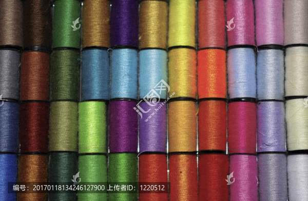 縫紉各種顏色的線-匯圖網(wǎng) www.fosd68.com 縫紉各種顏色的線