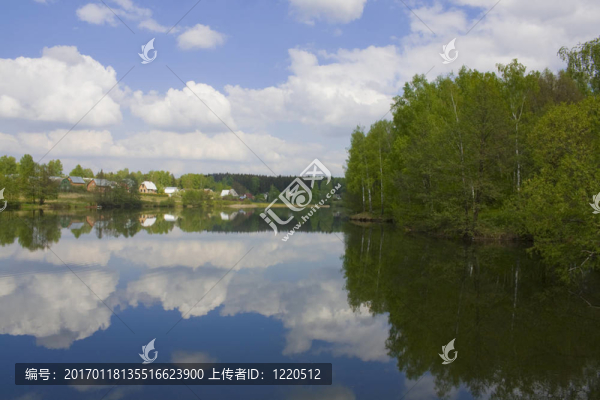 景觀與河流和云