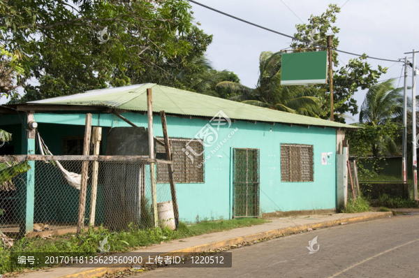 玉米島灣尼加拉瓜零售市場的雙桅船