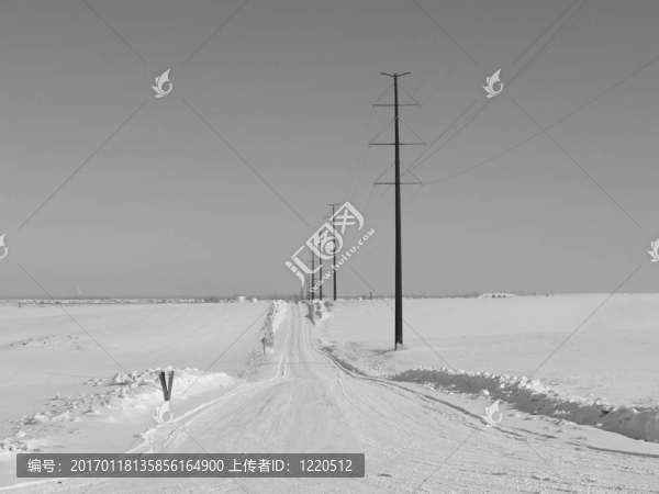 空農(nóng)村冬季公路-匯圖網(wǎng) www.fosd68.com 空農(nóng)村冬季公路