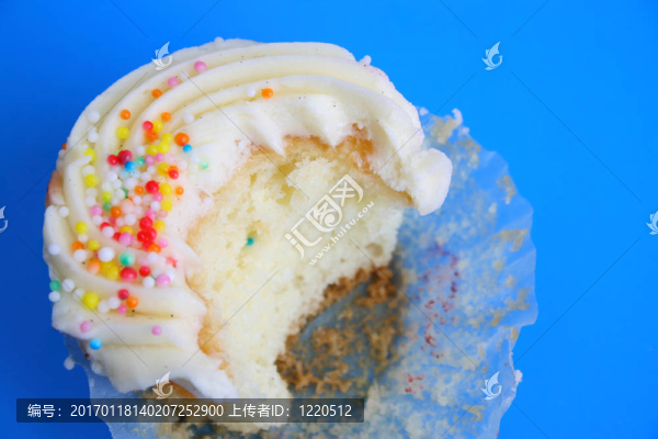 吃了一半的蛋糕