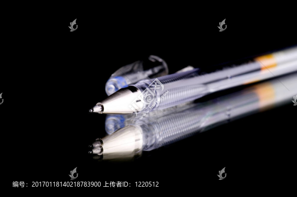 圓珠筆黑鏡頭