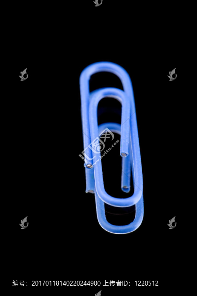 黑色藍(lán)色的紙夾