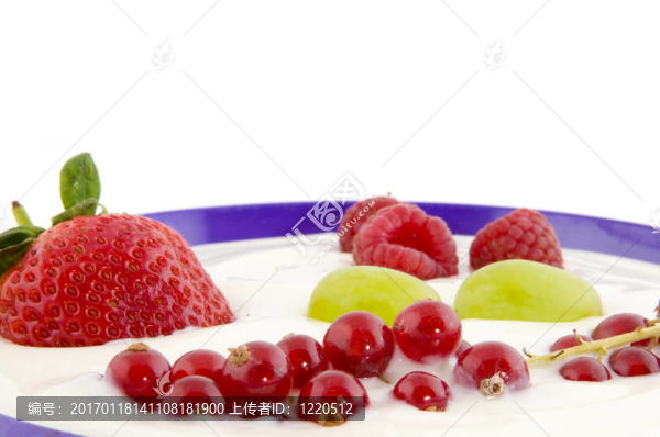 酸奶和水果