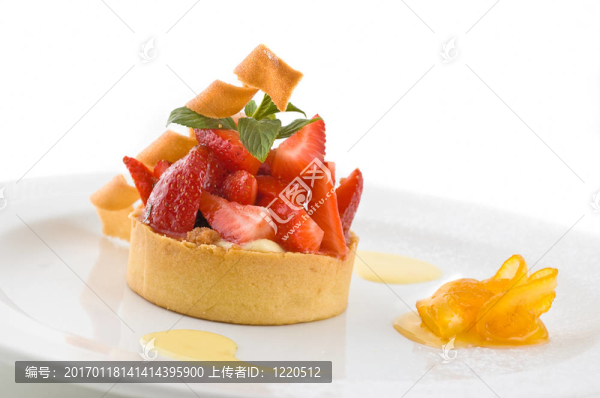 草莓甜點。