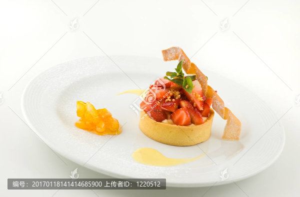 草莓甜點(diǎn)。