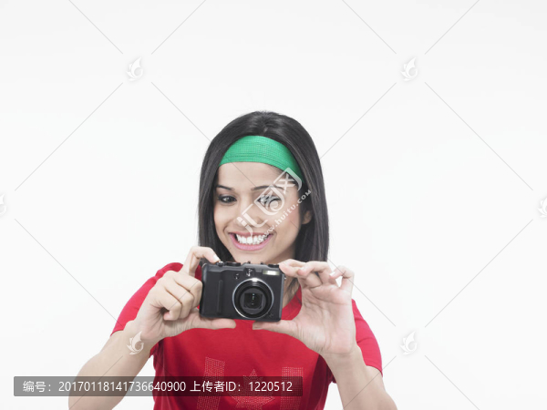 鏡頭說話的女人