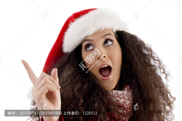 帶著圣誕帽的年輕女子
