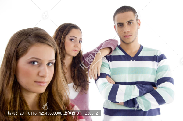 站在兄弟姐妹看相機(jī)-匯圖網(wǎng) www.fosd68.com 站在兄弟姐妹看相機(jī)