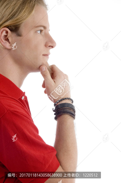 英俊的白人男性的側(cè)位姿勢