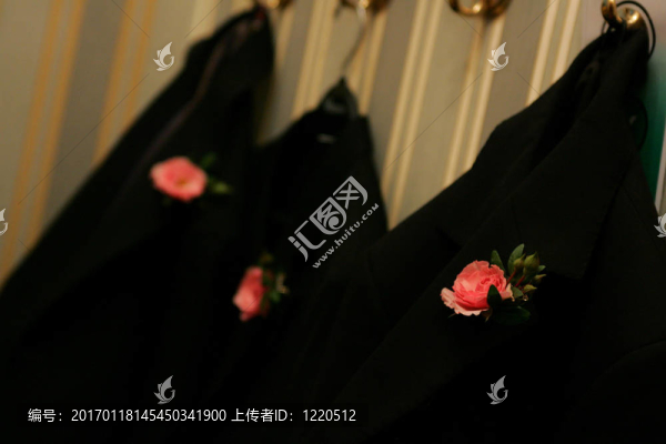 黑晨服