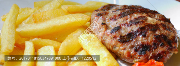 土豆炒；排骨和醬
