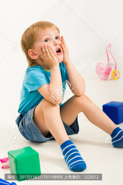 男生-匯圖網(wǎng) www.fosd68.com 男生