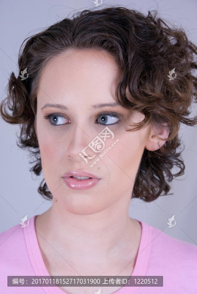 年輕漂亮的女人頭像