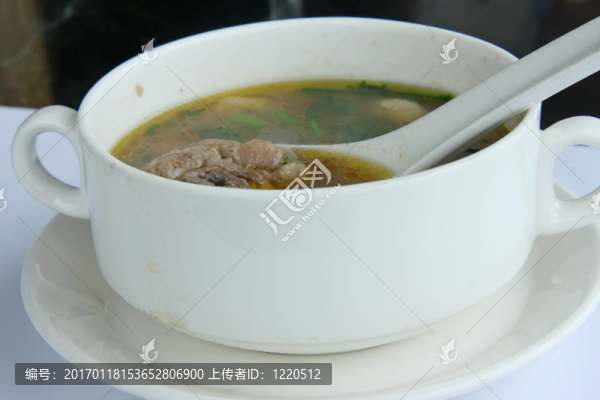 香濃牛尾湯