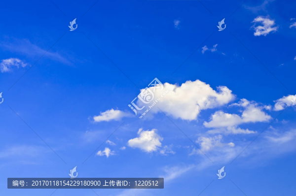 藍(lán)色的天空和白云-匯圖網(wǎng) www.fosd68.com 藍(lán)色的天空和白云