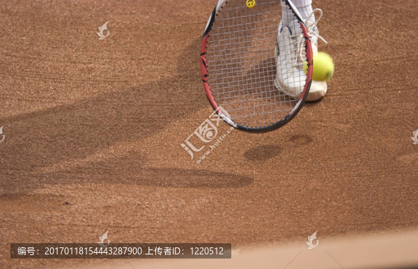網(wǎng)球拍和球