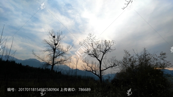 落日的余暉
