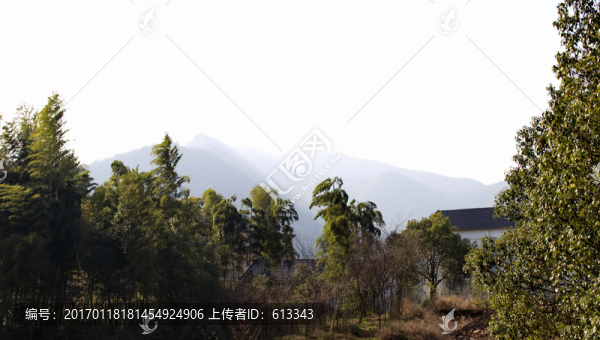 迷霧山巒
