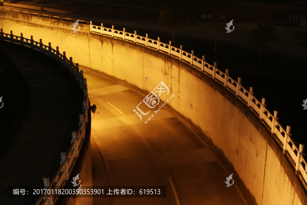 重慶機場夜景,地下通道入口