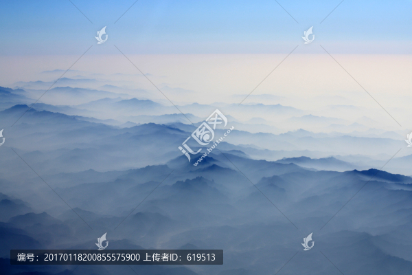 俯瞰水墨群山