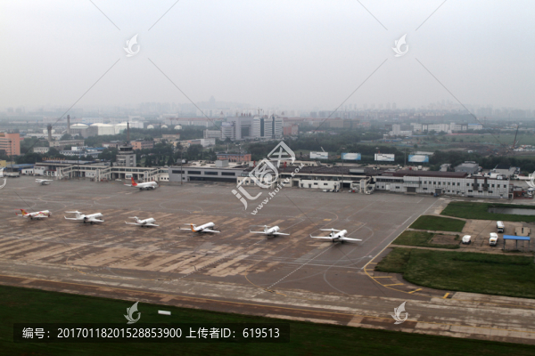 天津機(jī)場(chǎng)全景,公務(wù)機(jī)坪