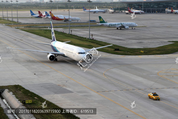 飛機(jī)滑行,沈陽機(jī)場(chǎng)