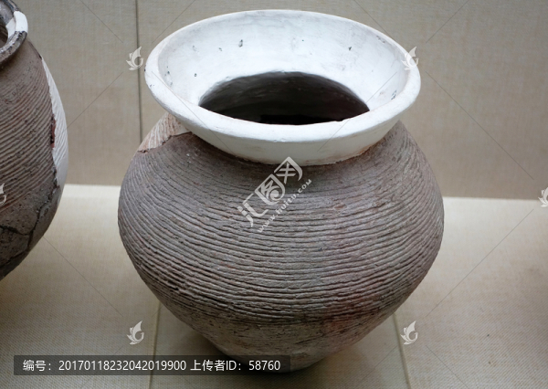 橫紋灰陶罐,新石器
