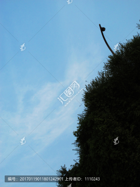 天空