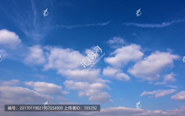 藍(lán)天白云