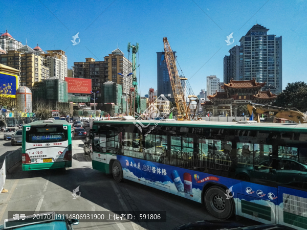 昆明修路