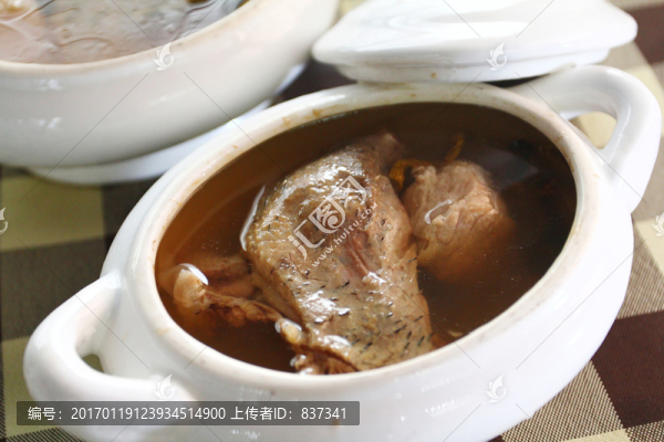 石斛燉水鴨湯