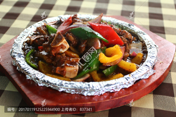 鐵板牛仔骨