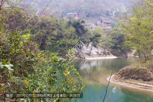 格凸河